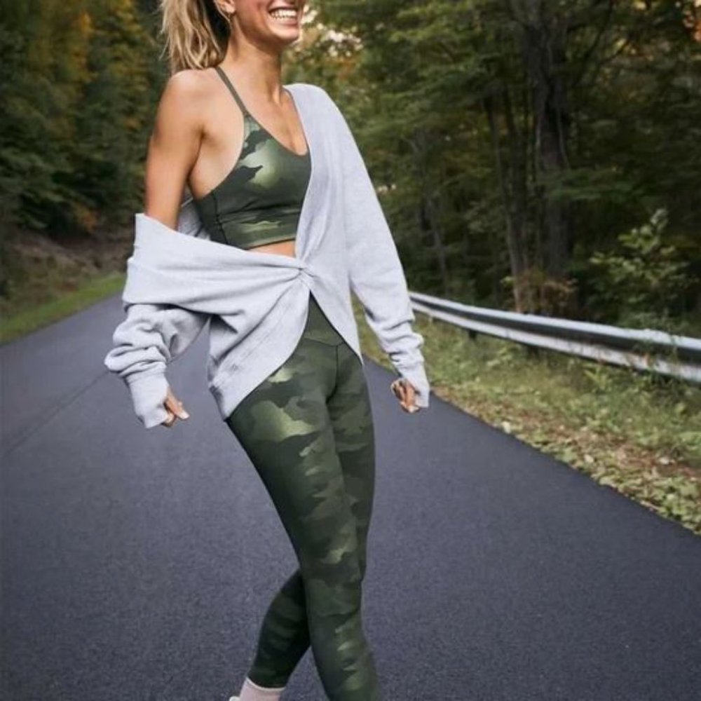 Aerie OFFLINE Real Me High Waisted Camo 7/8 Legging Size M LONG